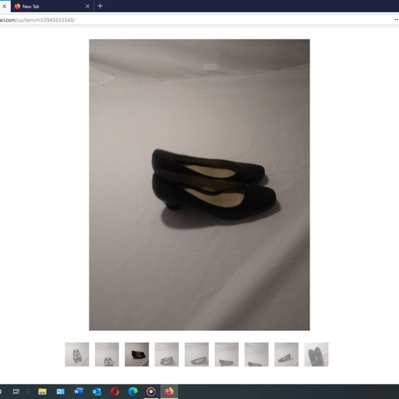 Easy Spirit Black Pumps - Picture 1 of 8